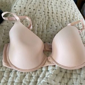 Victoria’s Secret Demi T shirt Bra